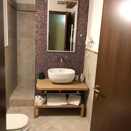 Apartment Easy Airport Private Parking