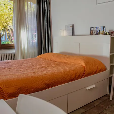 Easy Airport Private Parking Apartment *
